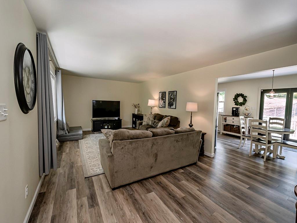 105 Stepp Road Sarver, PA 16055 - Photo 5 of 24