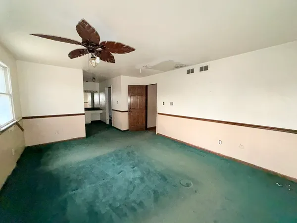 $259,900 | 516 Ca Crest Drive, Shorewood, IL 60404