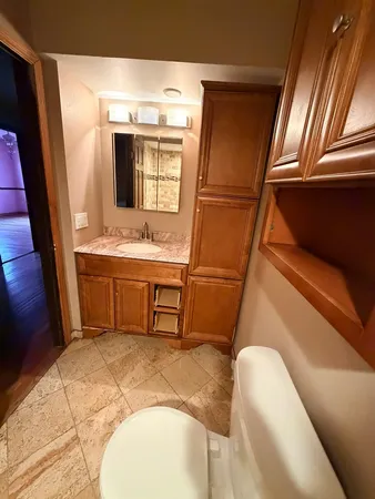 $259,900 | 516 Ca Crest Drive, Shorewood, IL 60404