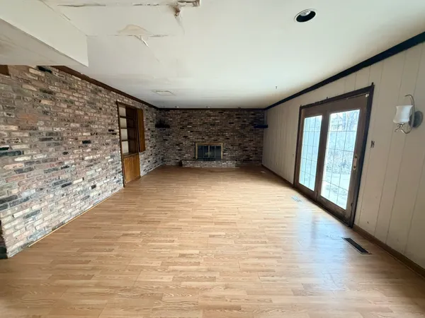 $259,900 | 516 Ca Crest Drive, Shorewood, IL 60404