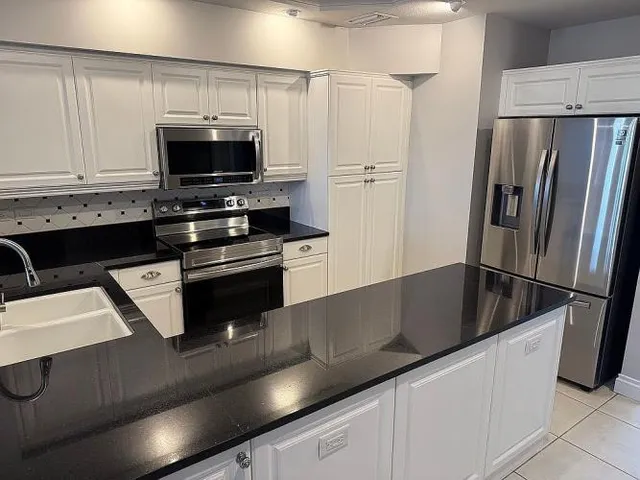 $399,500 | 8111 Lakewood Main Street, Lakewood Ranch, FL 34202