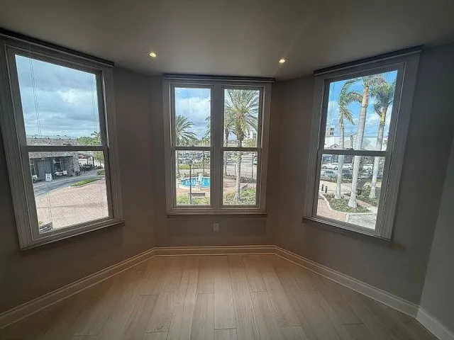 $399,500 | 8111 Lakewood Main Street, Lakewood Ranch, FL 34202