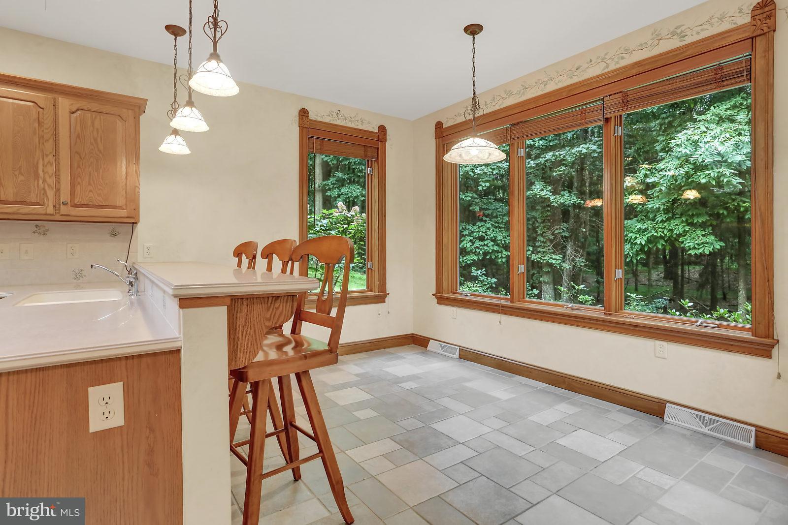 551 Mountain Road Boiling Springs, PA 17007 - Photo 14 of 35 Kitchen