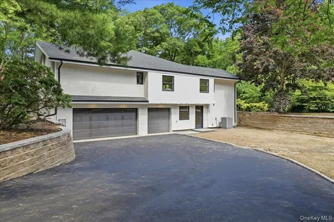 $2,195,000 | 4 Short Path, Nissequogue, NY 11780