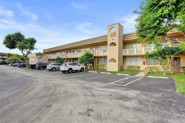 $55,000 | 9081 Sunrise Lakes Boulevard, Unit 107, Sunrise, FL 33322