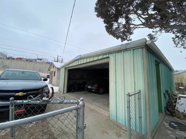 $285,000 | 108 North 2 Street, Riverton, WY 82501