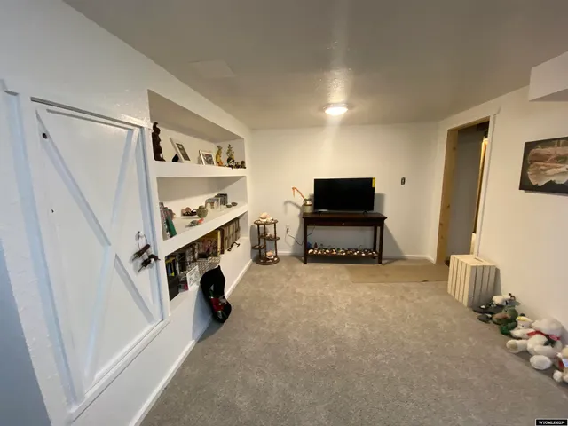 $285,000 | 108 North 2 Street, Riverton, WY 82501