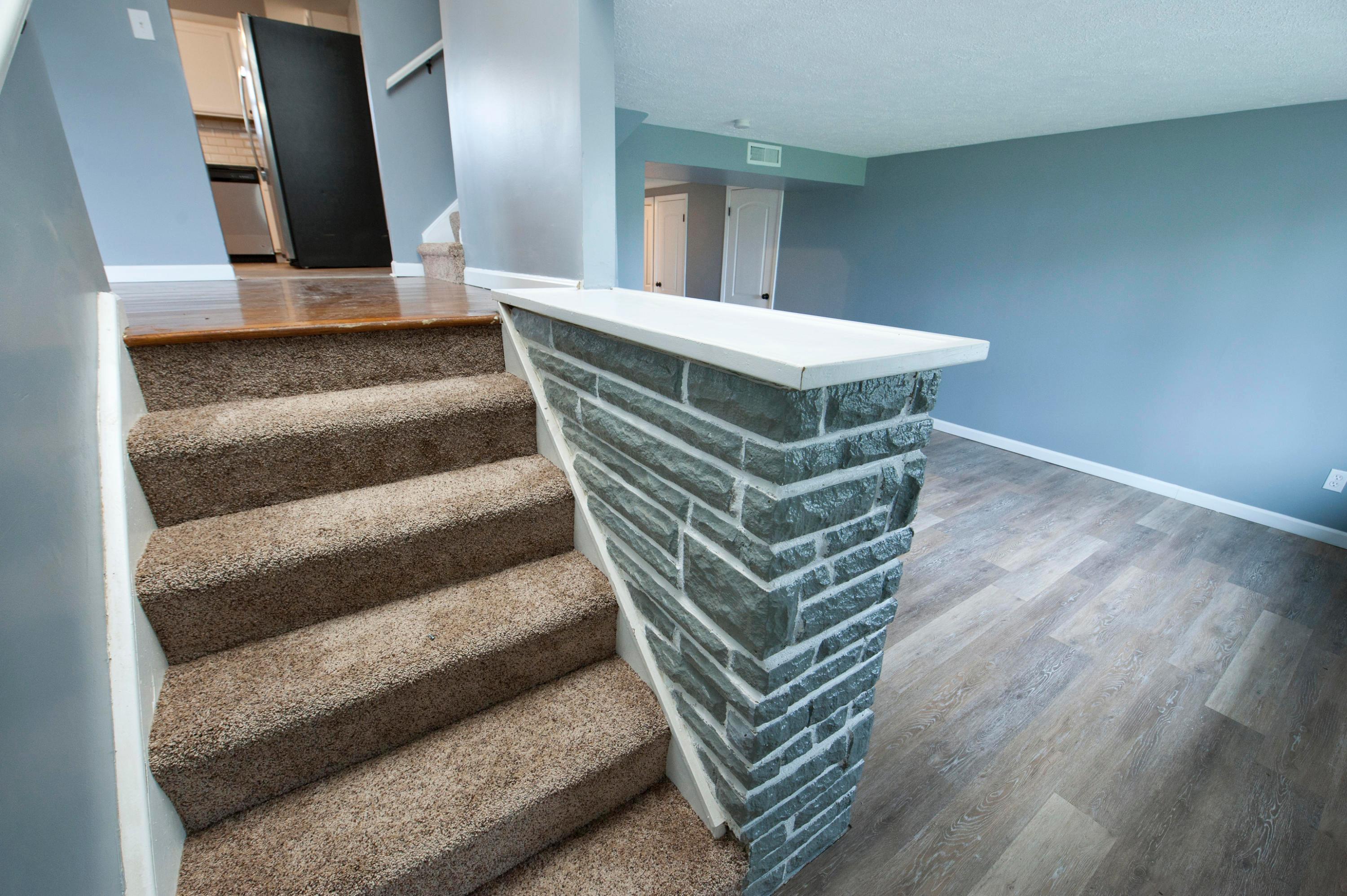 3278 Cross Keys Road Columbus, OH 43232 - Photo 4 of 31 Gallery Image 4