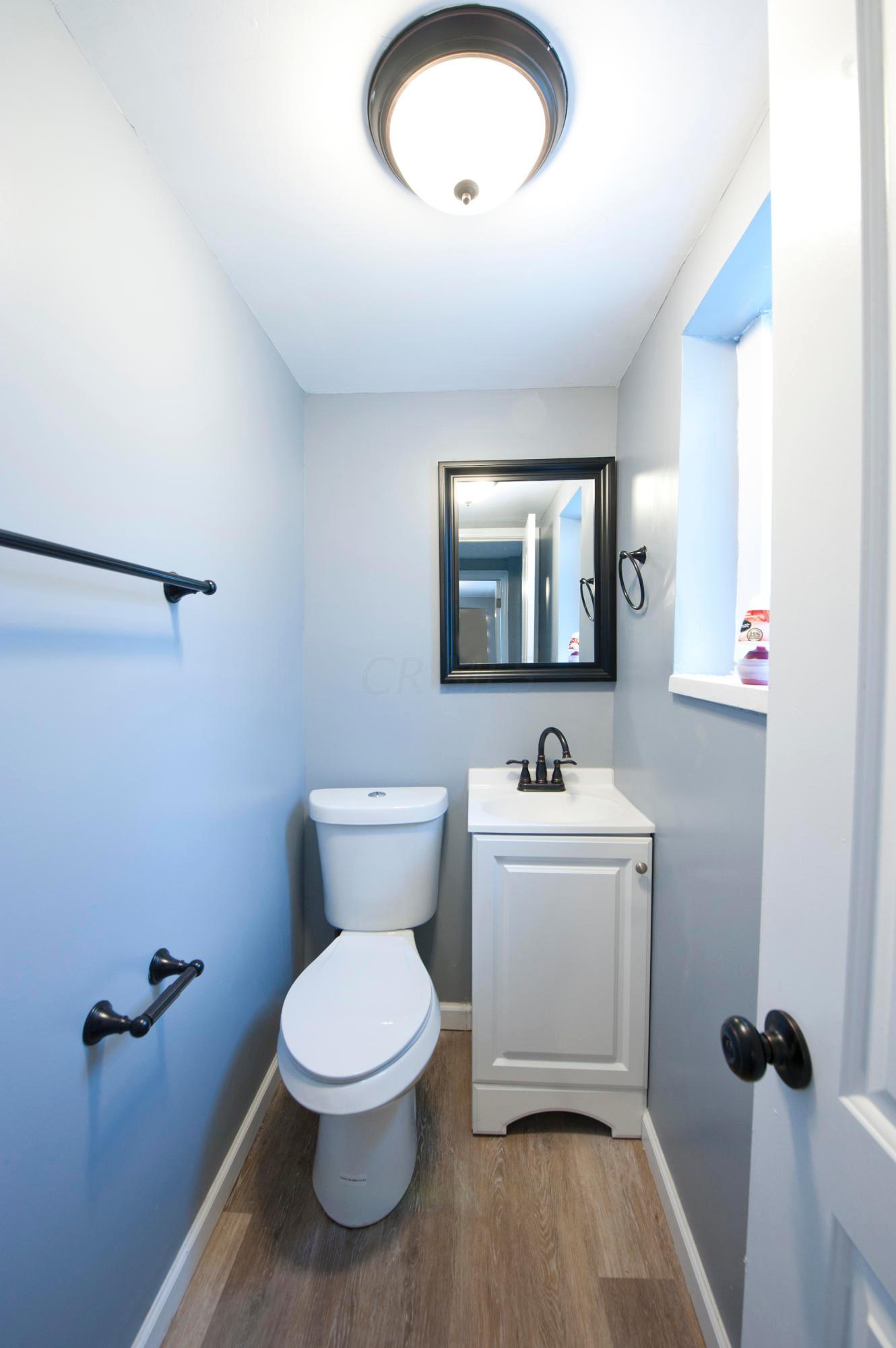 3278 Cross Keys Road Columbus, OH 43232 - Photo 8 of 31 Gallery Image 8