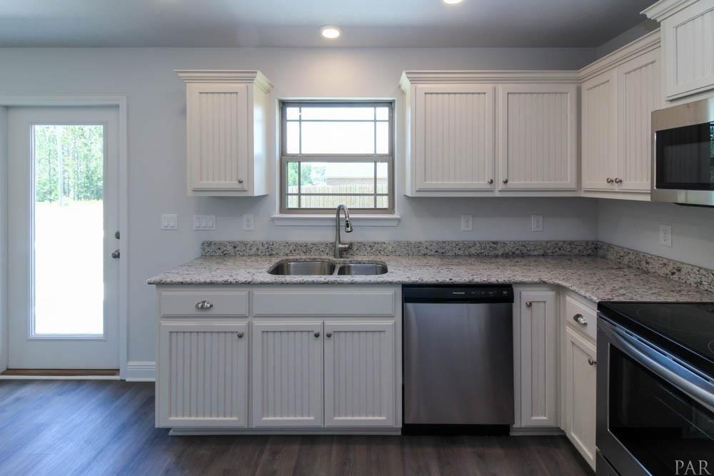 4521 Fort Sumter Road Milton, FL 32583 - Photo 9 of 29 Gallery Image 9