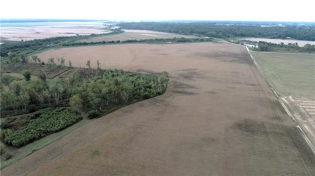 $2,371,500 | 412 Road De Witt Mo 64639, Carrollton, MO 64633