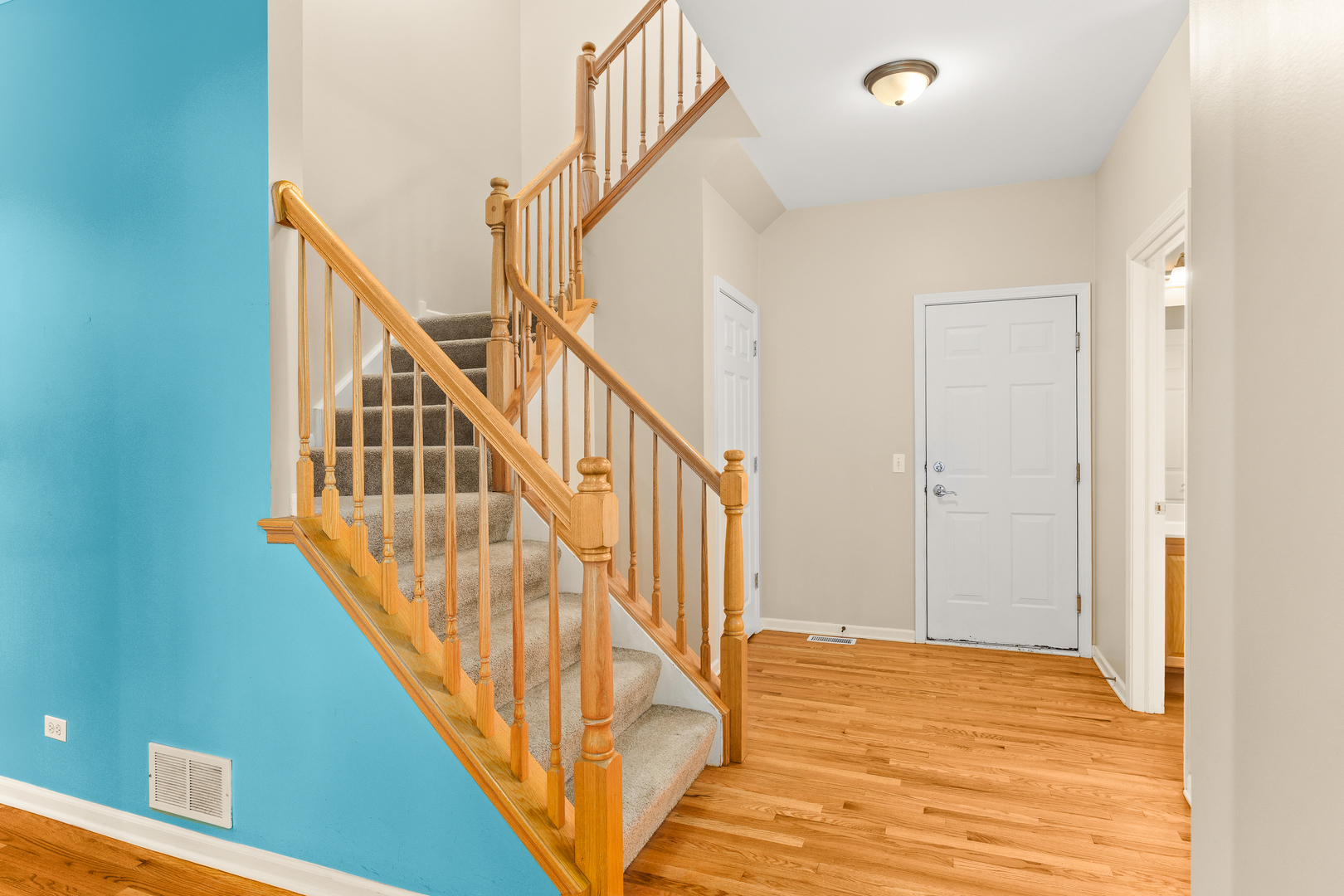 260 Ridge Road, Unit 260 North Aurora, IL 60542 - Photo 3 of 24