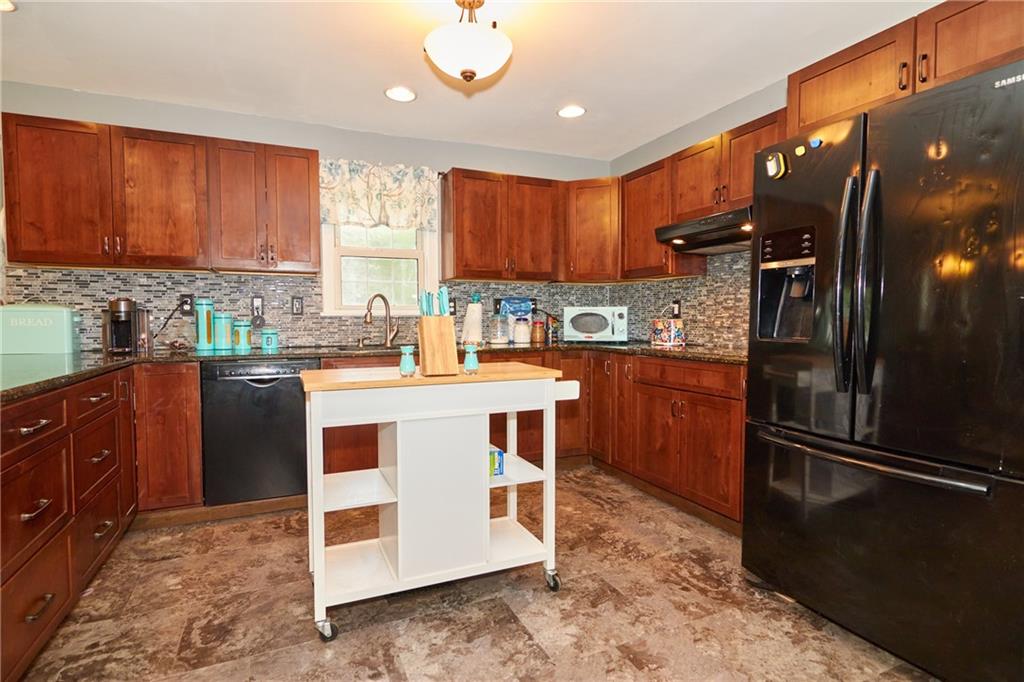 7333 Ridgeway Lane Mooresville, IN 46158 - Photo 6 of 46 Gallery Image 6