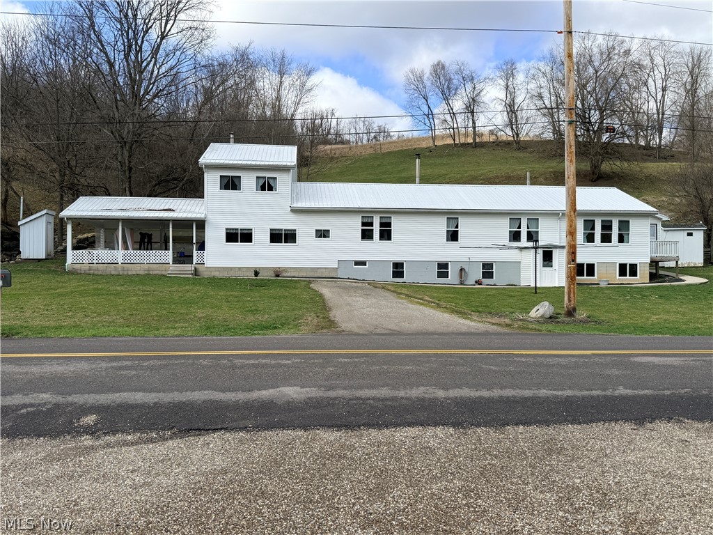 53405 Calais Road Quaker City, OH 43773 - Photo 5 of 36