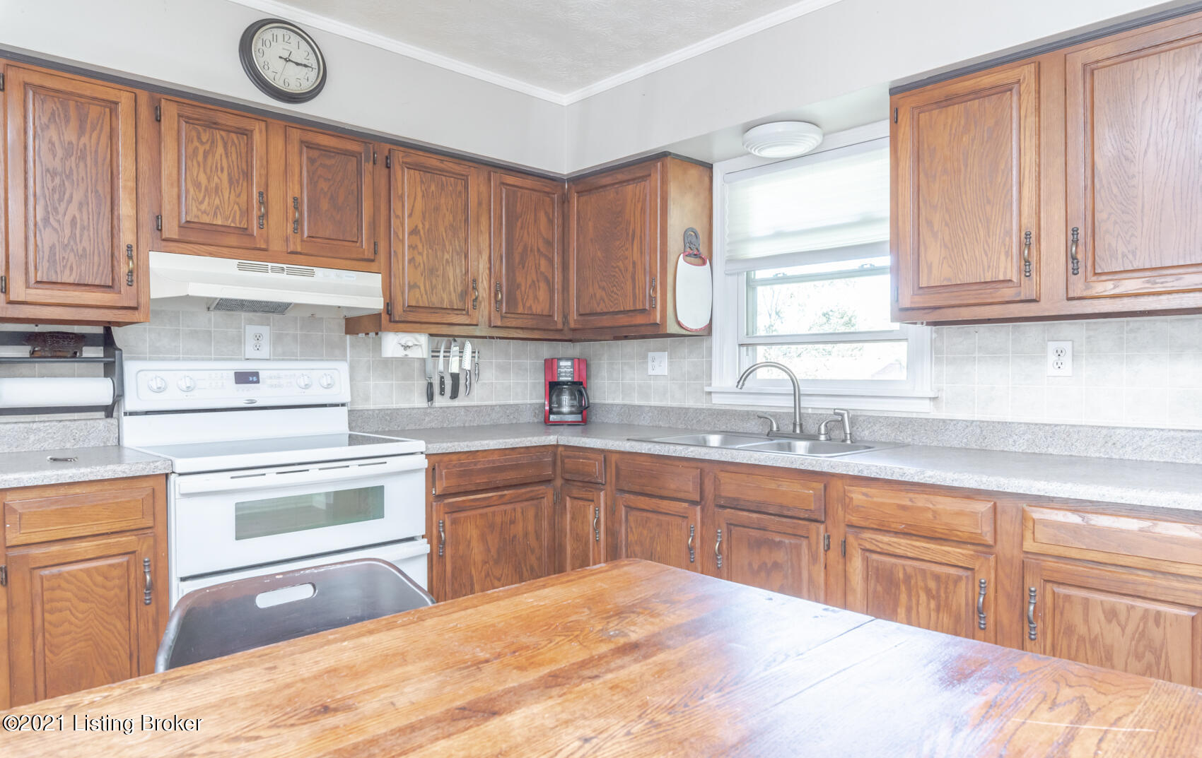590 Flatlick Road Mount Washington, KY 40047 - Photo 15 of 38 590-115
