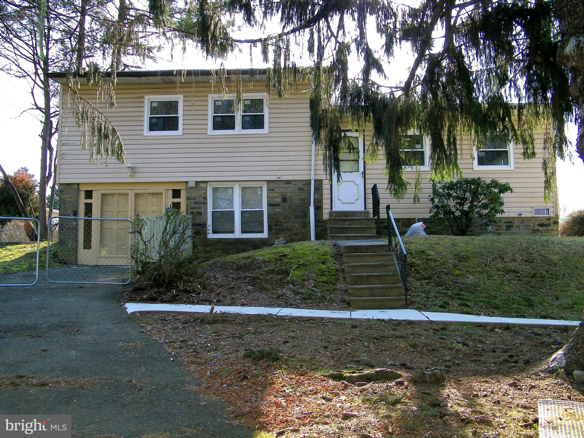 1003 Surrey Road Philadelphia, PA 19115 - Photo 4 of 56 Gallery Image 4
