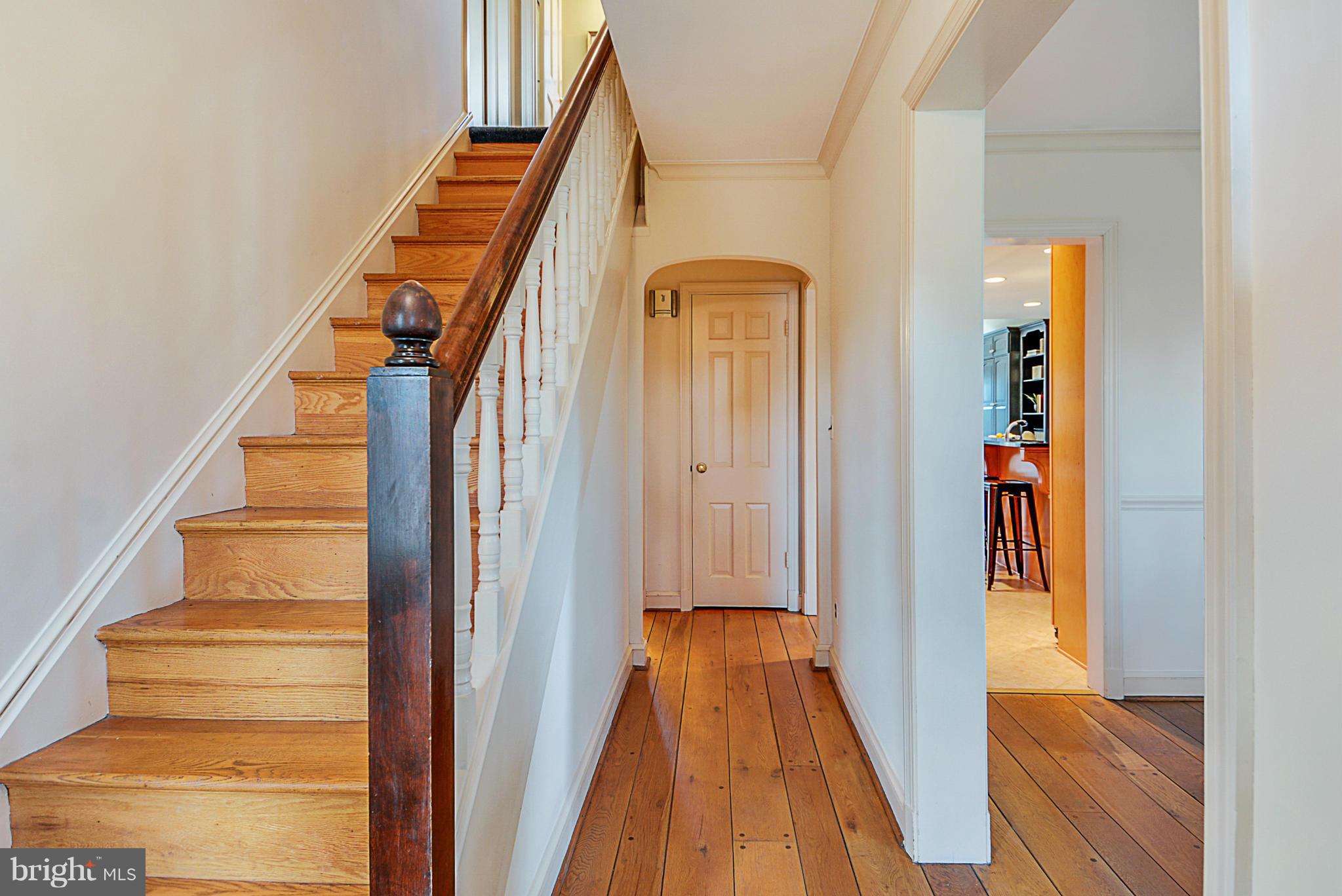 3605 Saul Road Kensington, MD 20895 - Photo 2 of 29 Foyer