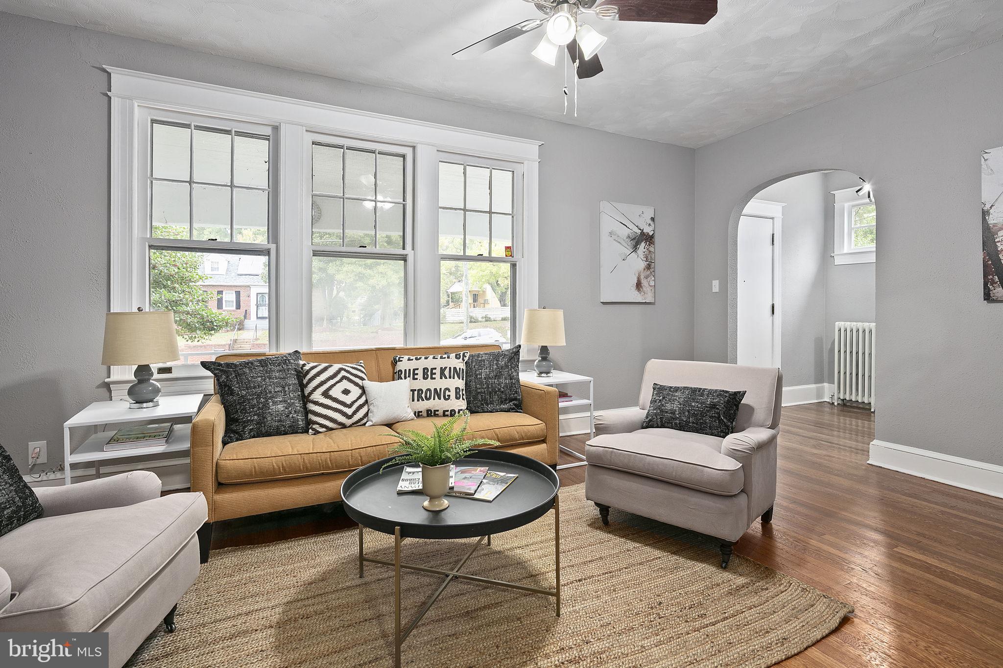 1711 Owens Road Oxon Hill, MD 20745 - Photo 4 of 37