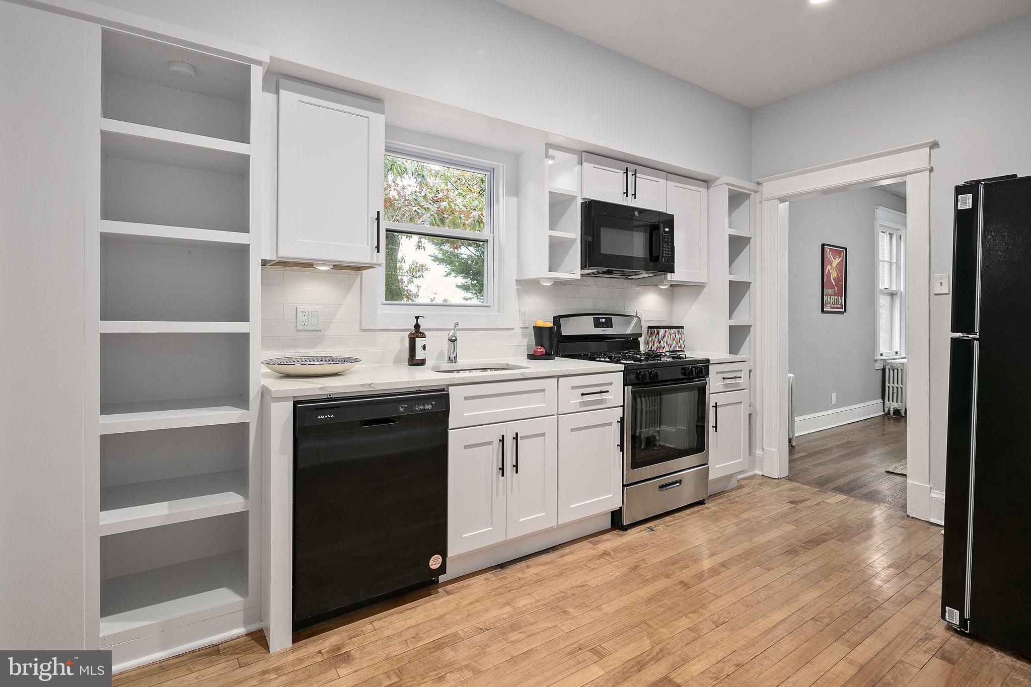 1711 Owens Road Oxon Hill, MD 20745 - Photo 7 of 37