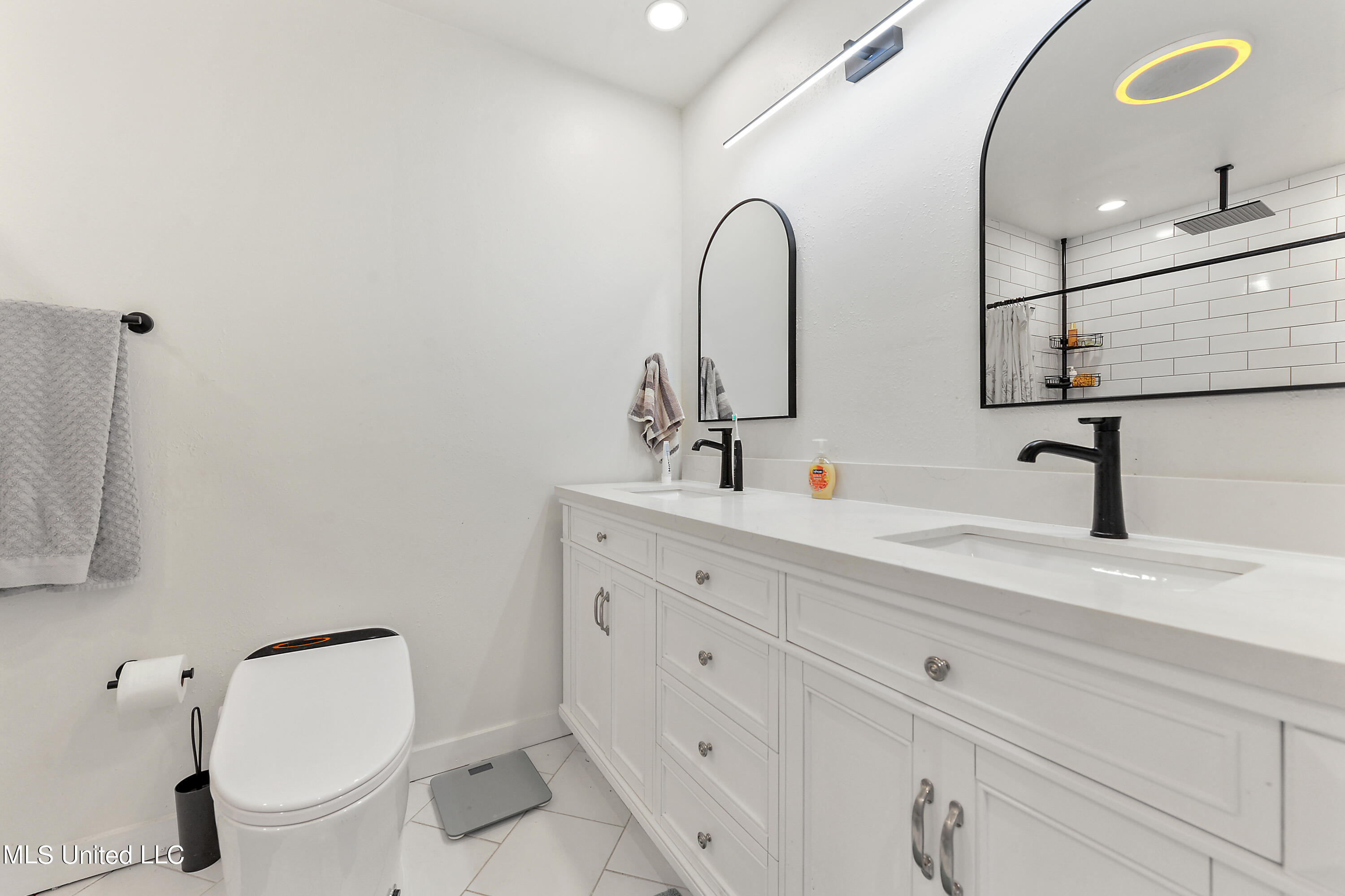 5519 Lower Bay Road Bay St. Louis, MS 39520 - Photo 14 of 38 014