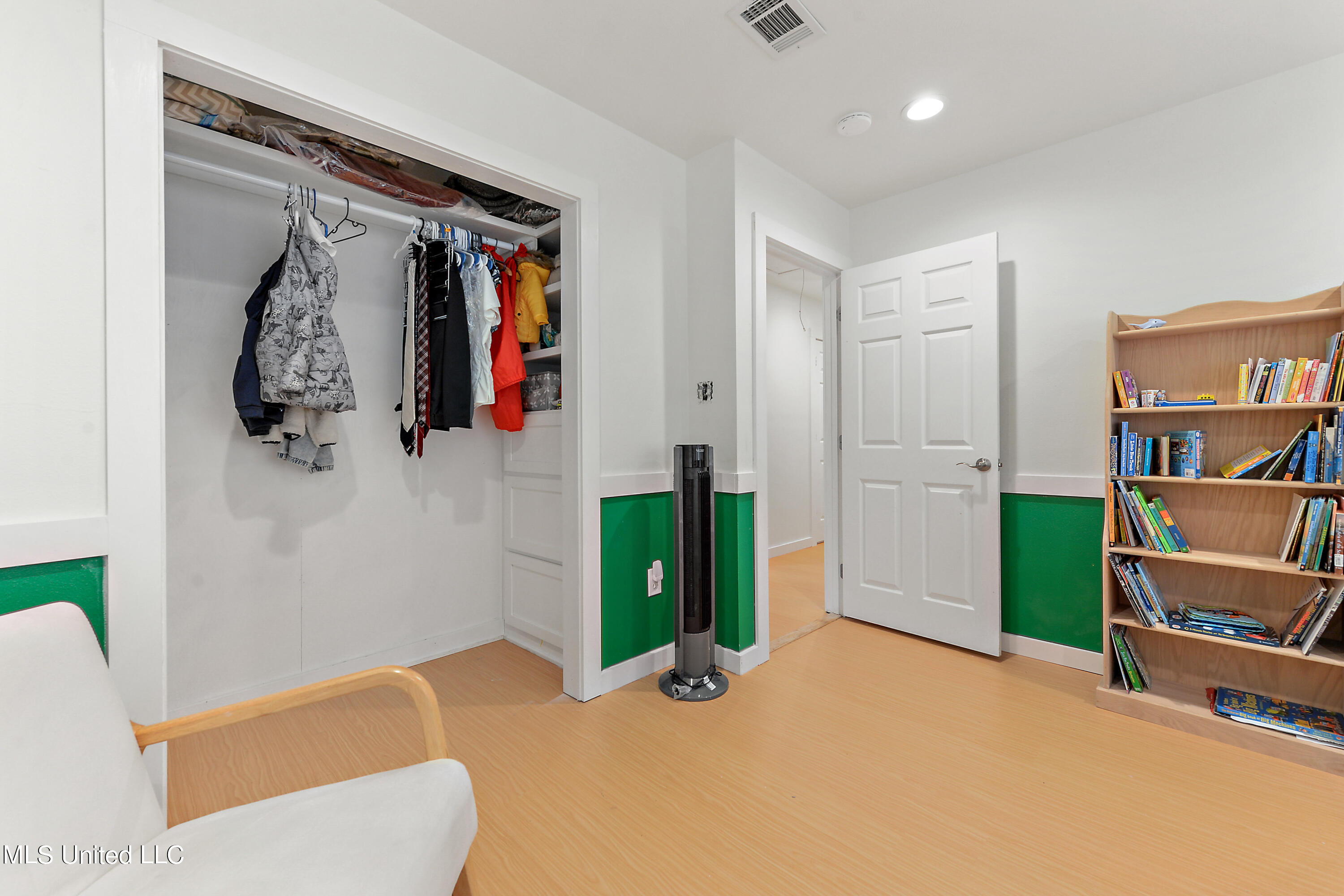 5519 Lower Bay Road Bay St. Louis, MS 39520 - Photo 17 of 38 017