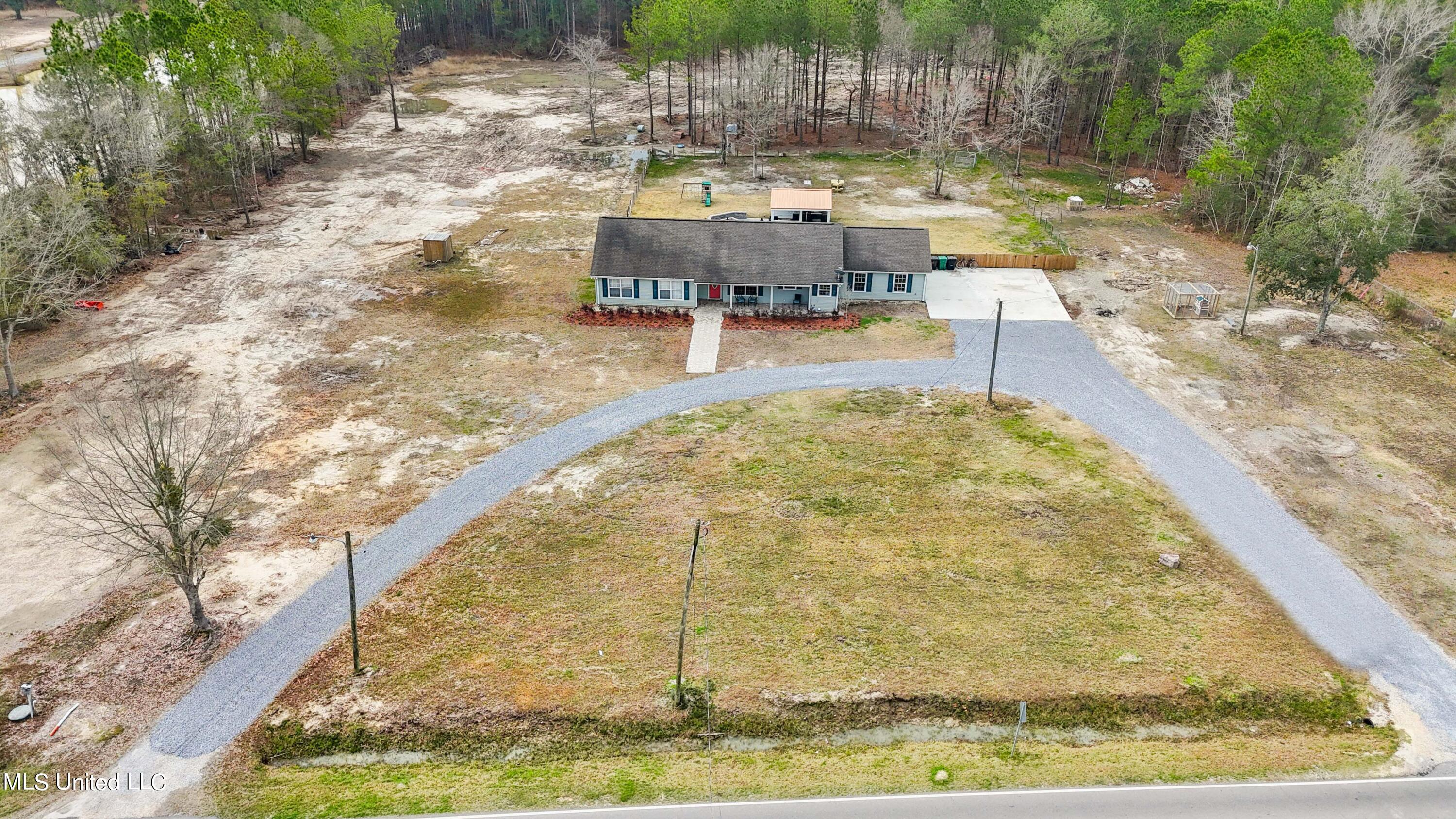 5519 Lower Bay Road Bay St. Louis, MS 39520 - Photo 31 of 38 031