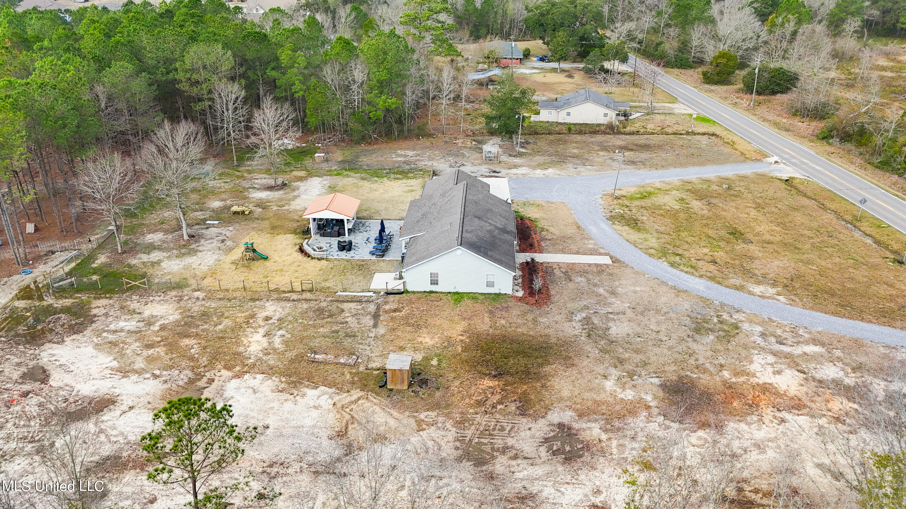 5519 Lower Bay Road Bay St. Louis, MS 39520 - Photo 33 of 38 033