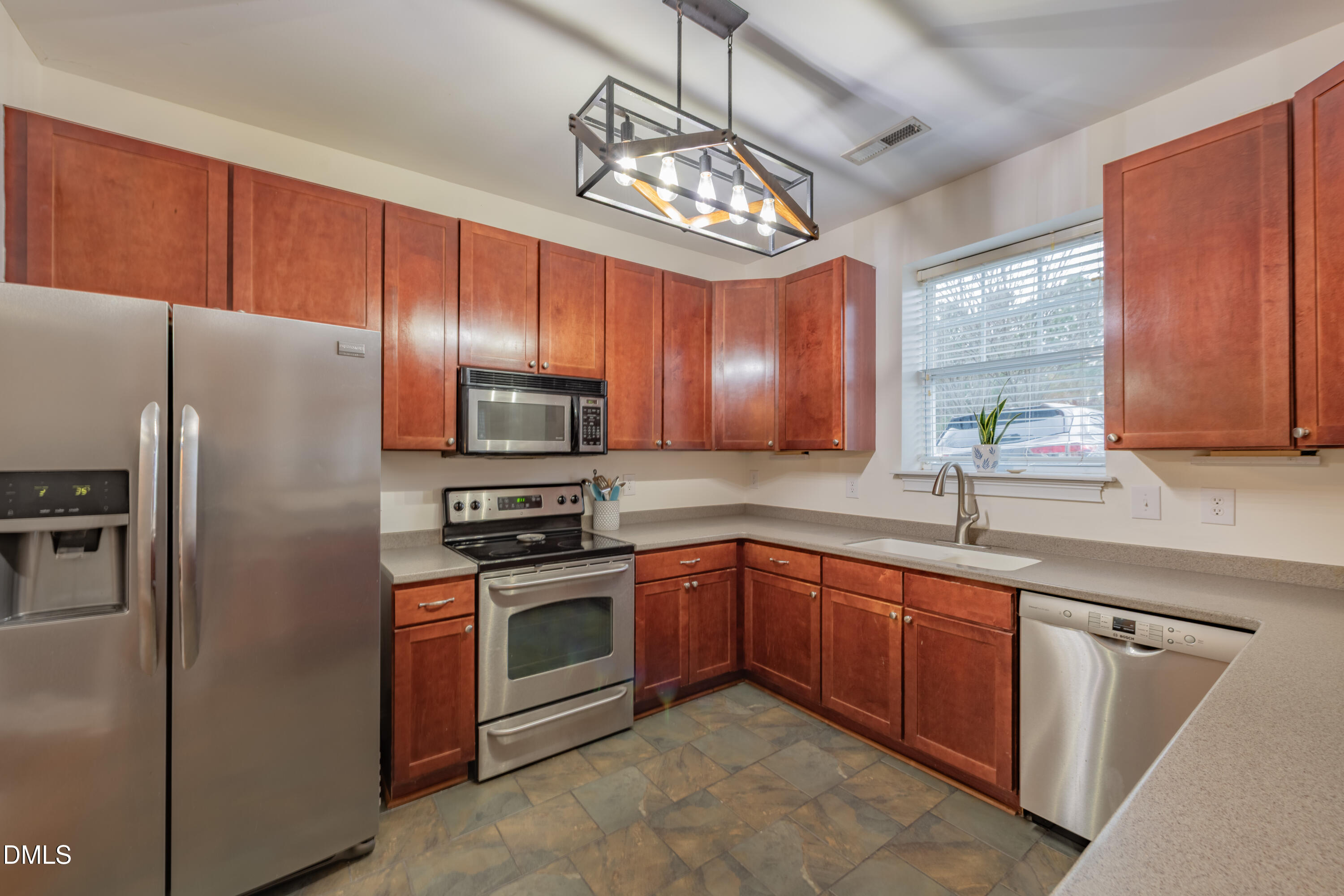 3811 Lunceston Way, Unit 4 Raleigh, NC 27613 - Photo 8 of 29