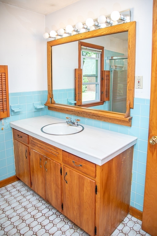100 Lee Road Deerfield, MA 01373 - Photo 27 of 42 Gallery Image 27