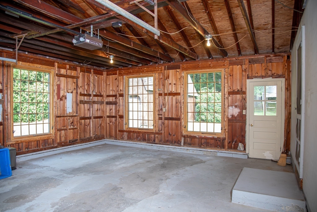 100 Lee Road Deerfield, MA 01373 - Photo 8 of 42 Gallery Image 8