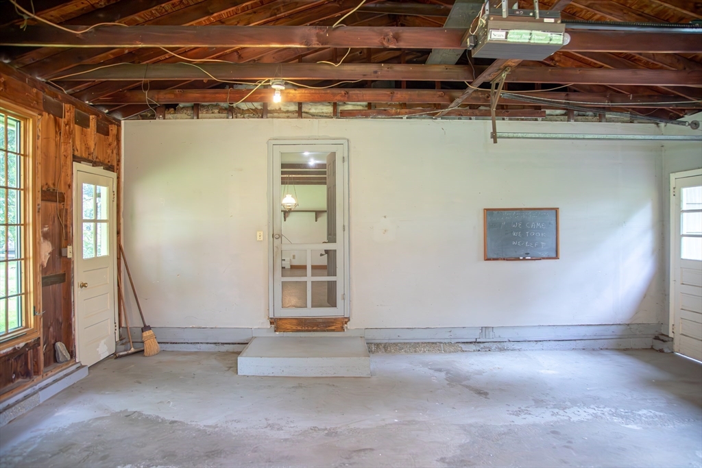 100 Lee Road Deerfield, MA 01373 - Photo 9 of 42 Gallery Image 9