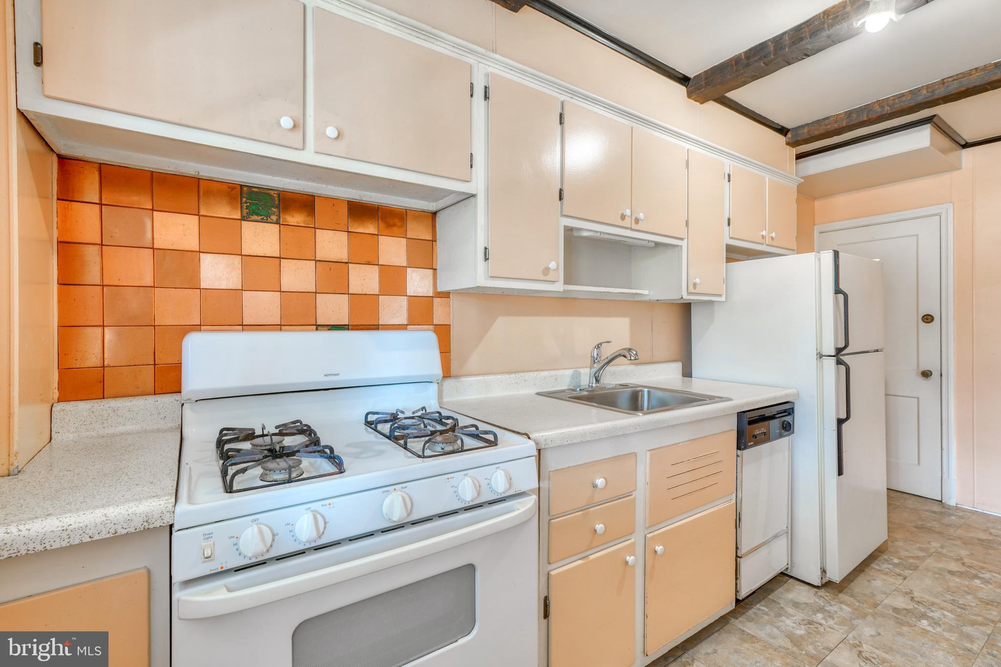 1625 Thetford Road Towson, MD 21286 - Photo 11 of 39 Gallery Image 11