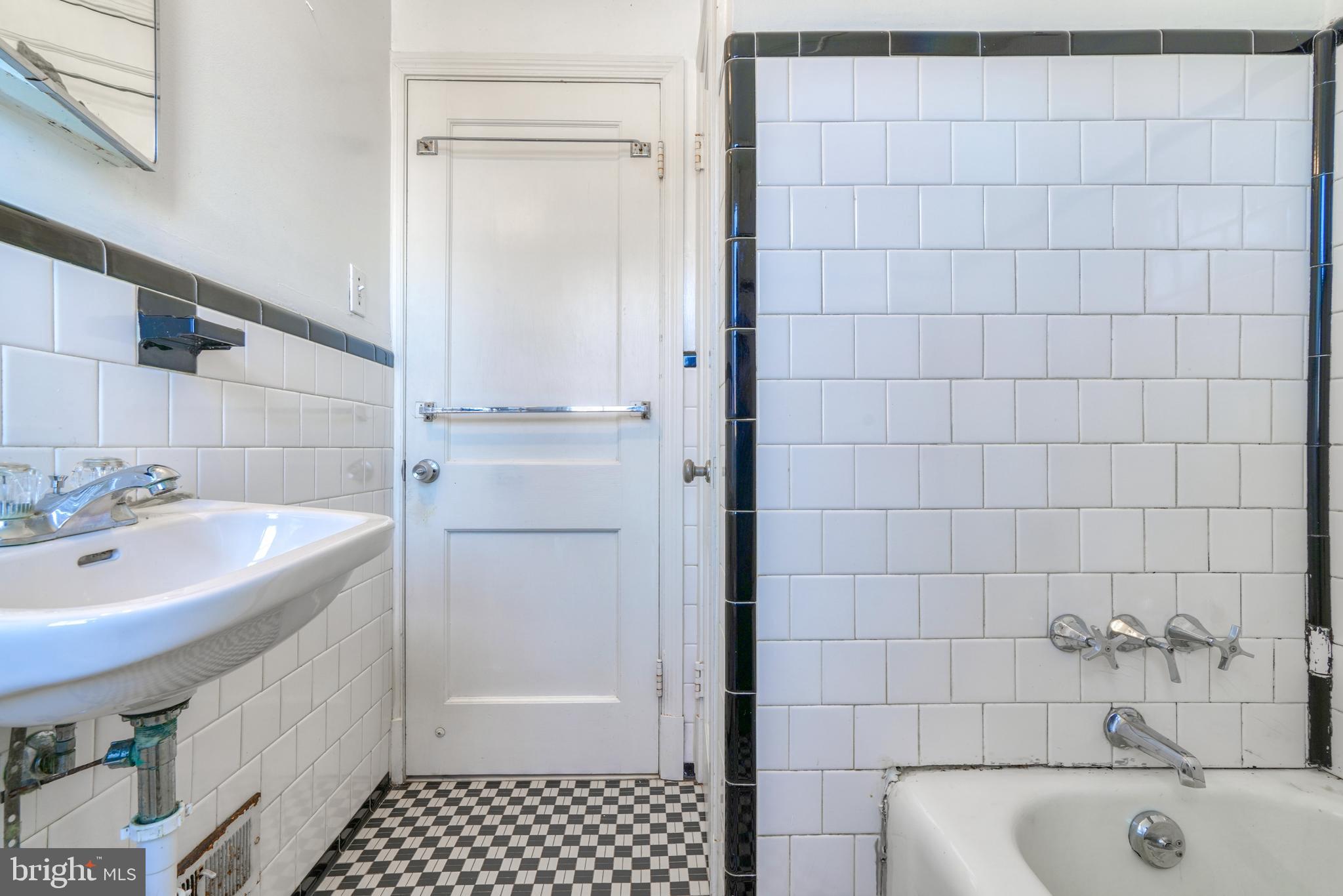 1625 Thetford Road Towson, MD 21286 - Photo 26 of 39 Gallery Image 26