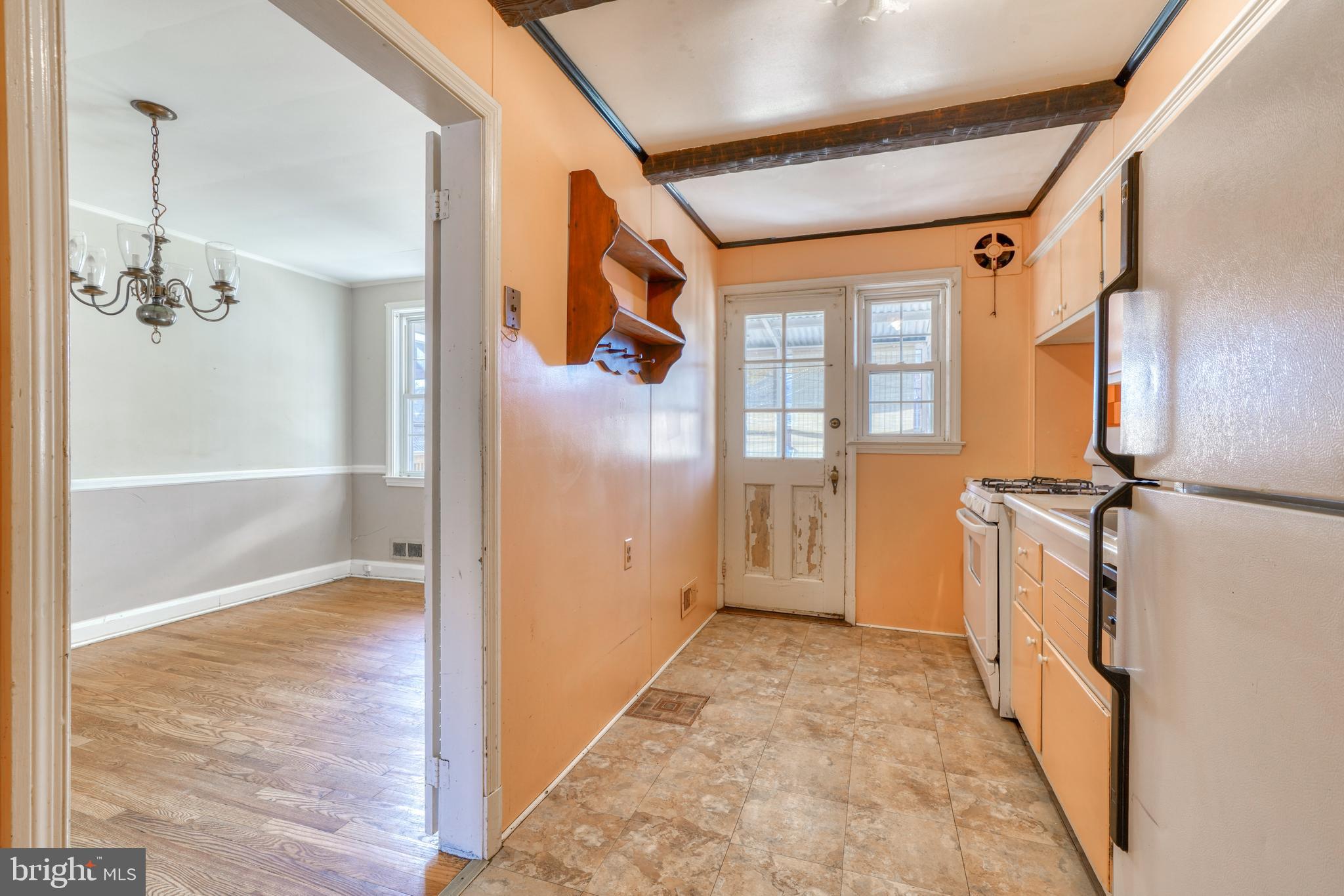 1625 Thetford Road Towson, MD 21286 - Photo 10 of 39 Gallery Image 10