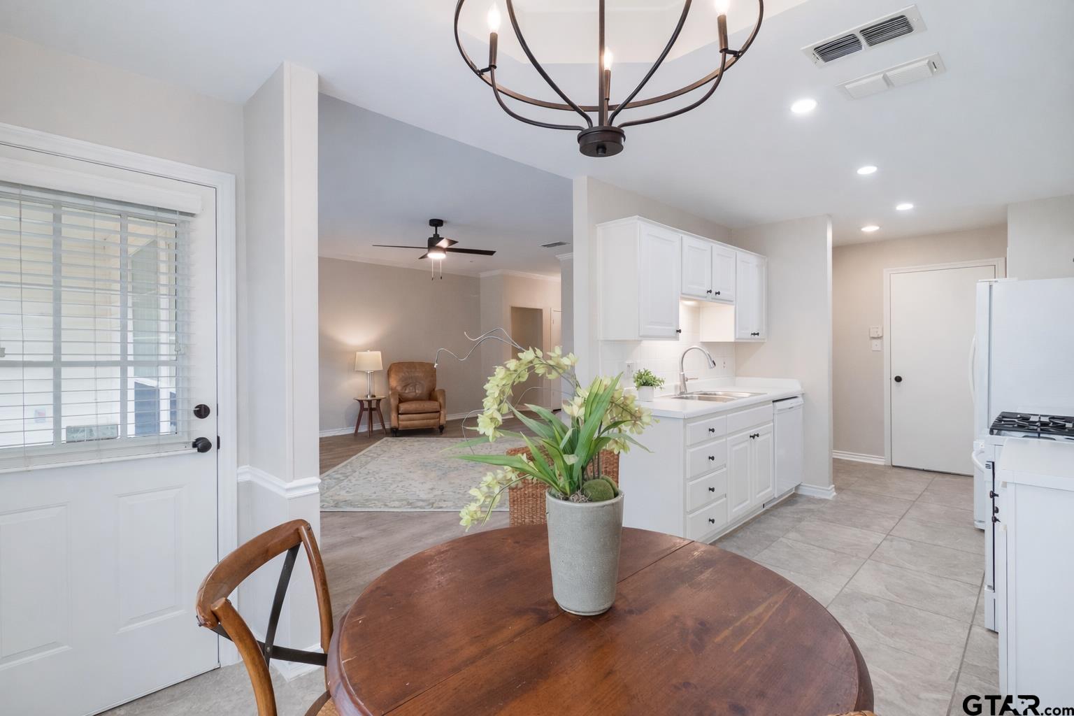 1202 Rice Road, Unit 129 Tyler, TX 75703 - Photo 9 of 29