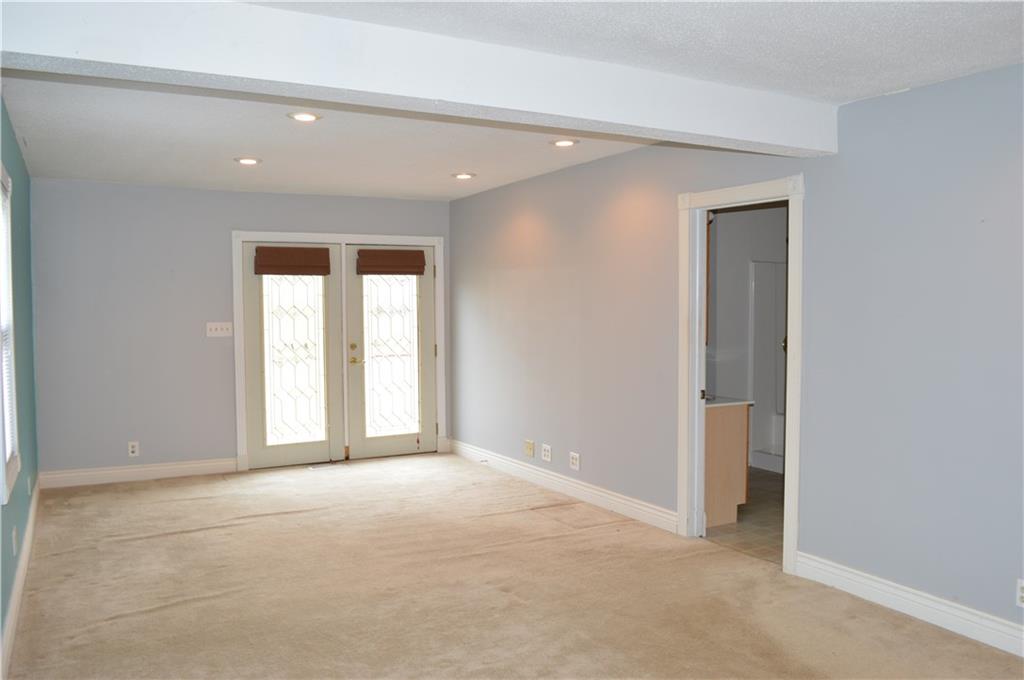 30 West Thompson Road Indianapolis, IN 46217 - Photo 11 of 31 Gallery Image 11
