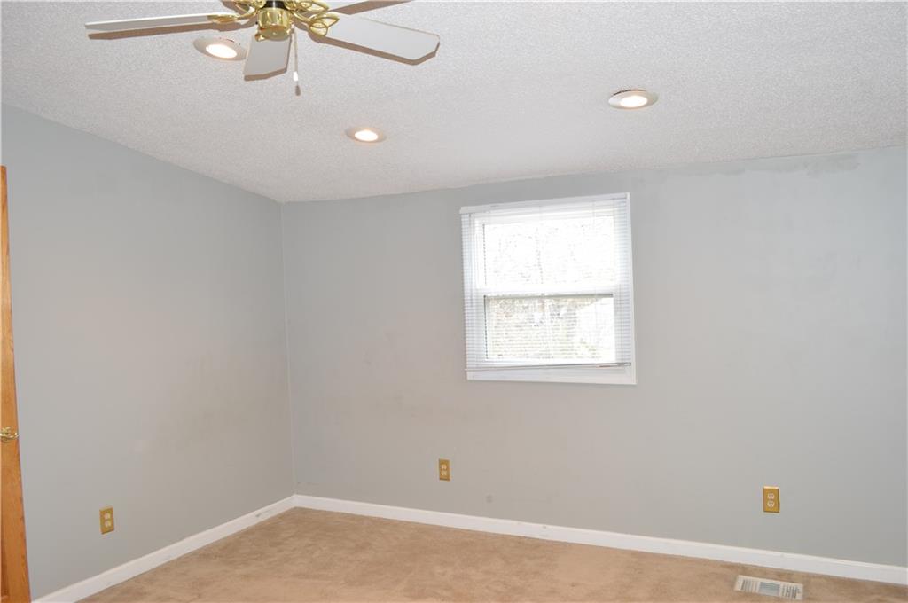 30 West Thompson Road Indianapolis, IN 46217 - Photo 16 of 31 Gallery Image 16