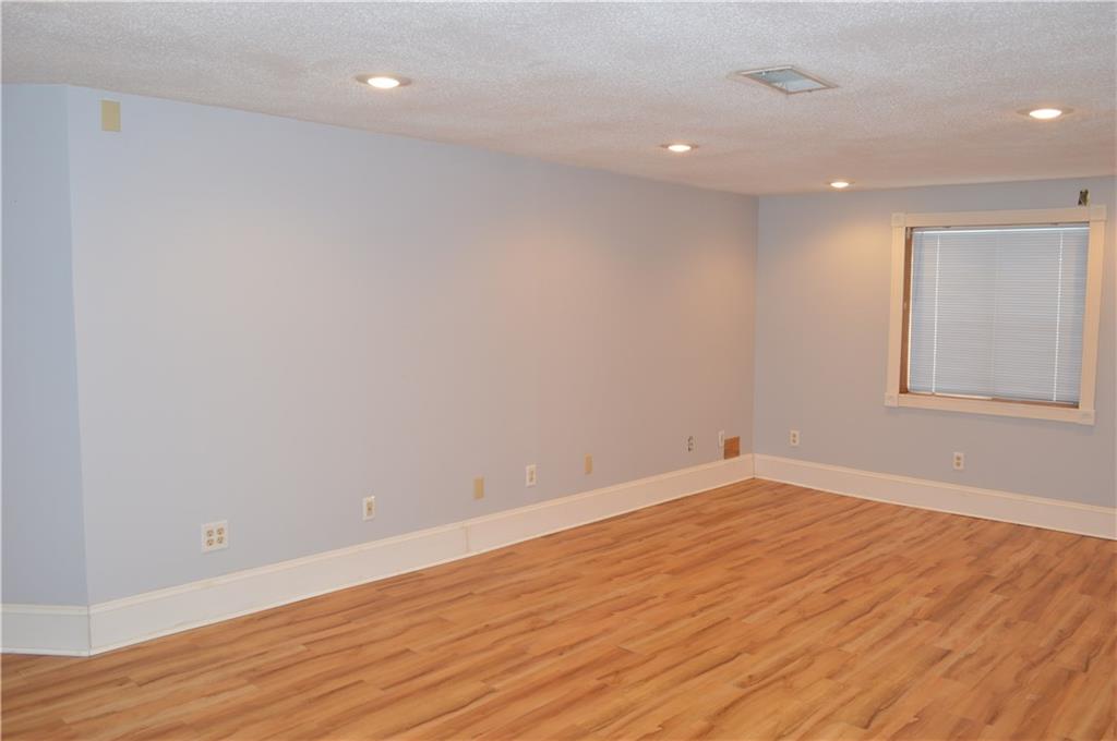 30 West Thompson Road Indianapolis, IN 46217 - Photo 19 of 31 Gallery Image 19