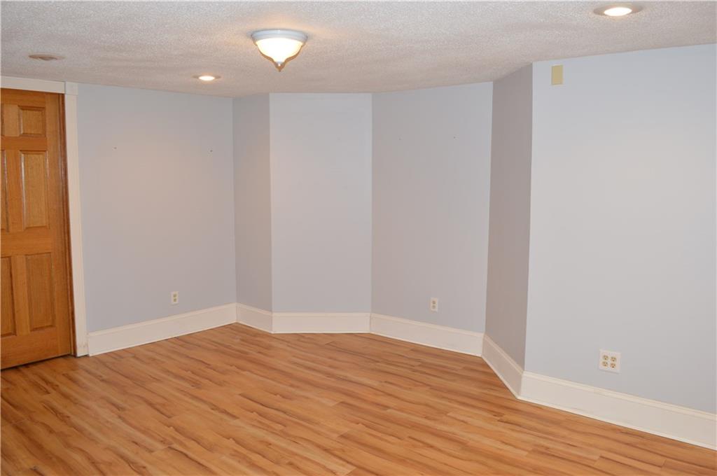 30 West Thompson Road Indianapolis, IN 46217 - Photo 20 of 31 Gallery Image 20