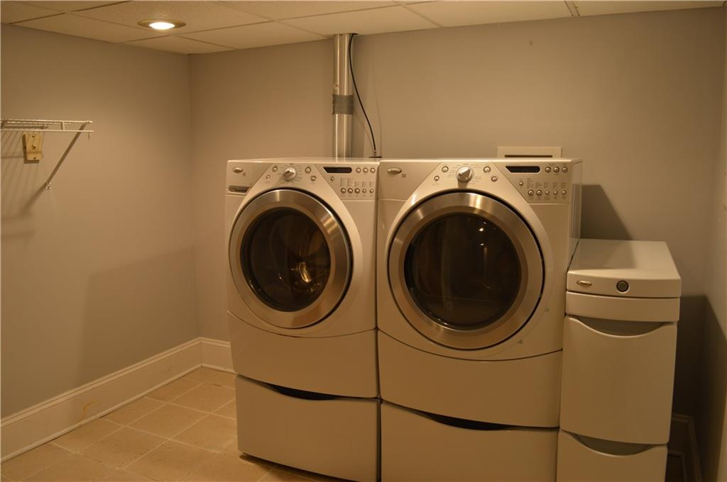 30 West Thompson Road Indianapolis, IN 46217 - Photo 25 of 31 Gallery Image 25