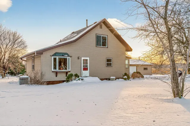 $287,000 | 32 Viking Boulevard Northwest, Cedar, MN 55011