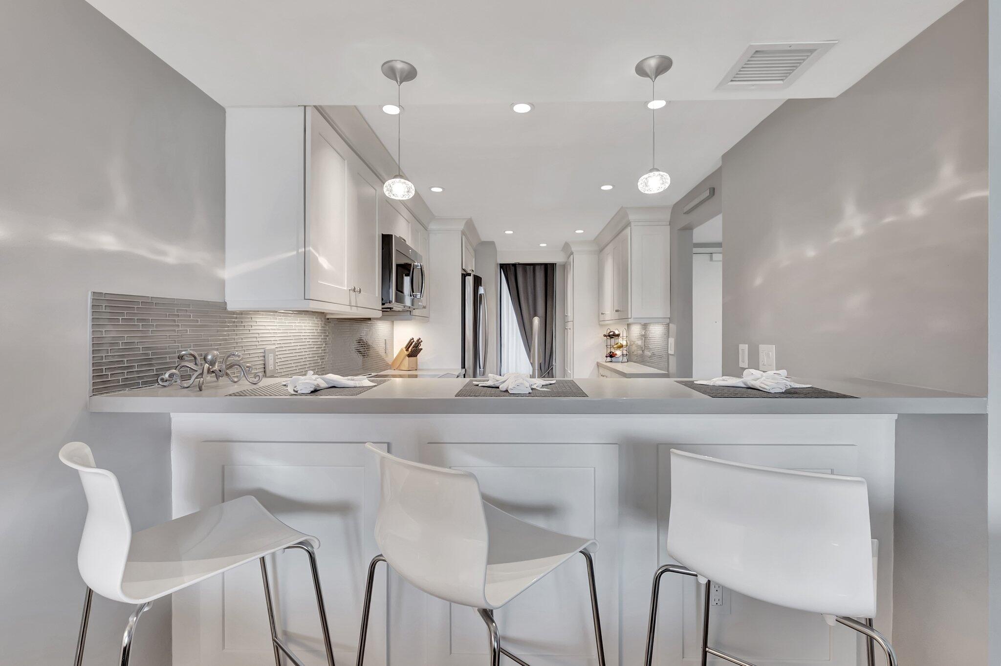 2707 North Ocean Boulevard, Unit 306D Boca Raton, FL 33431 - Photo 30 of 50 BAR