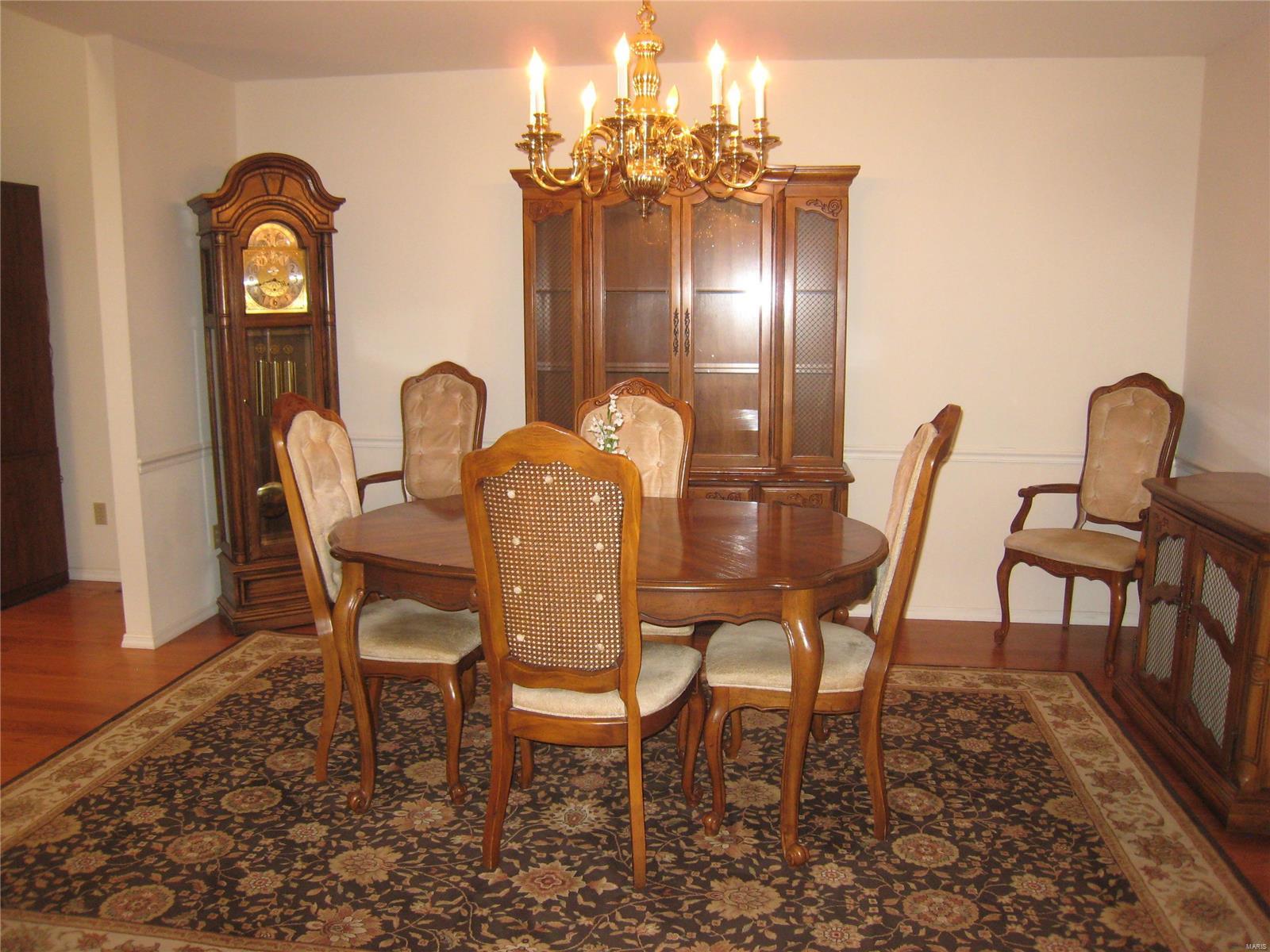 15802 Thomas Ridge Court Chesterfield, MO 63017 - Photo 2 of 15 Gallery Image 2
