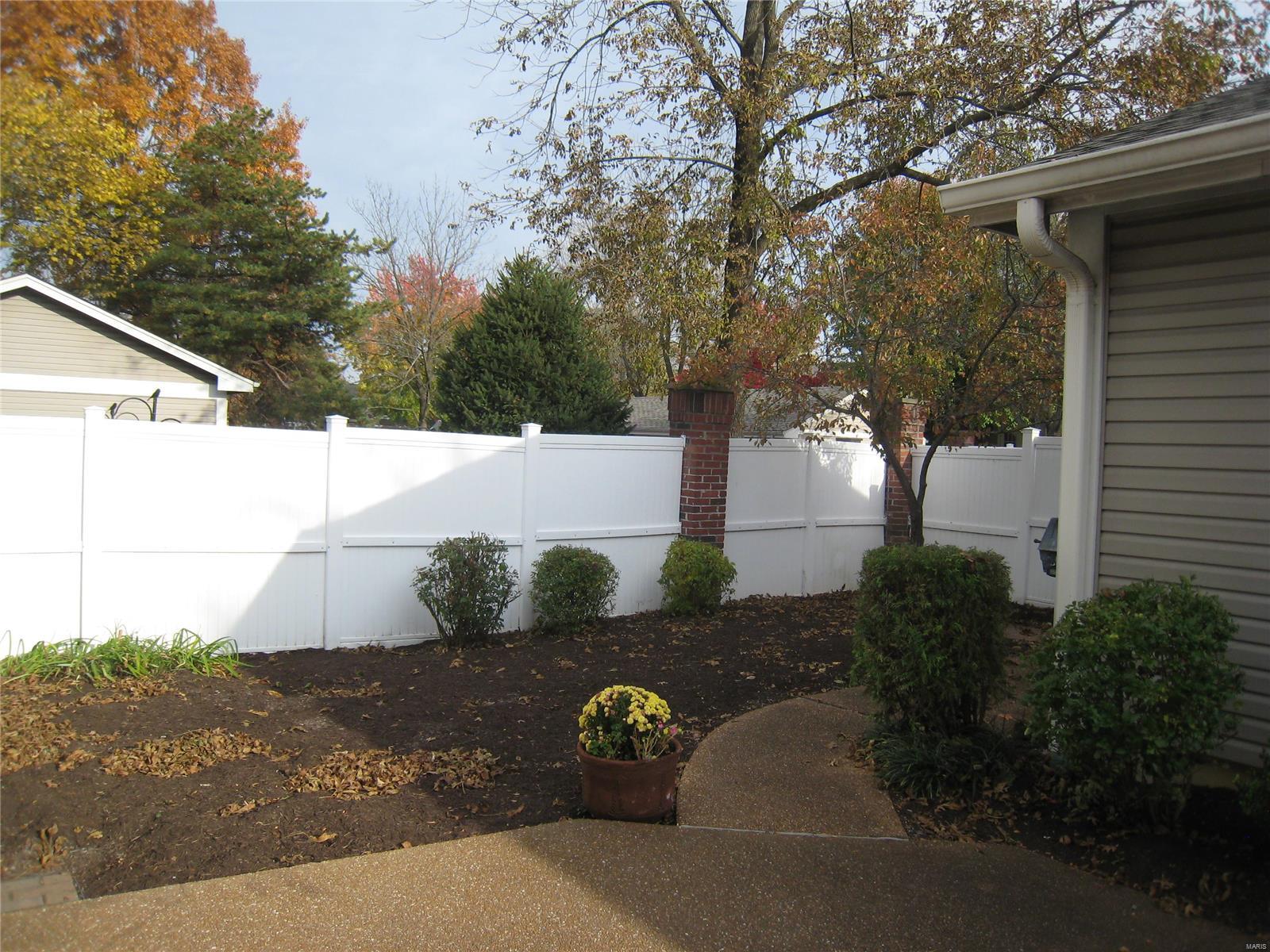 15802 Thomas Ridge Court Chesterfield, MO 63017 - Photo 14 of 15 Gallery Image 14
