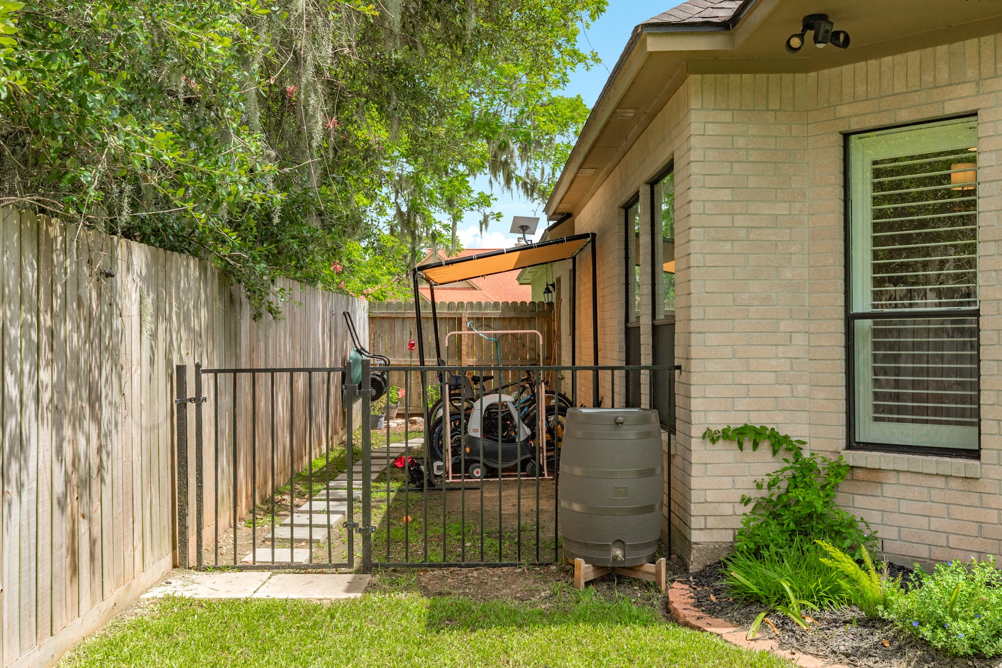 2286 Riverside Drive West Columbia, TX 77486 - Photo 36 of 41