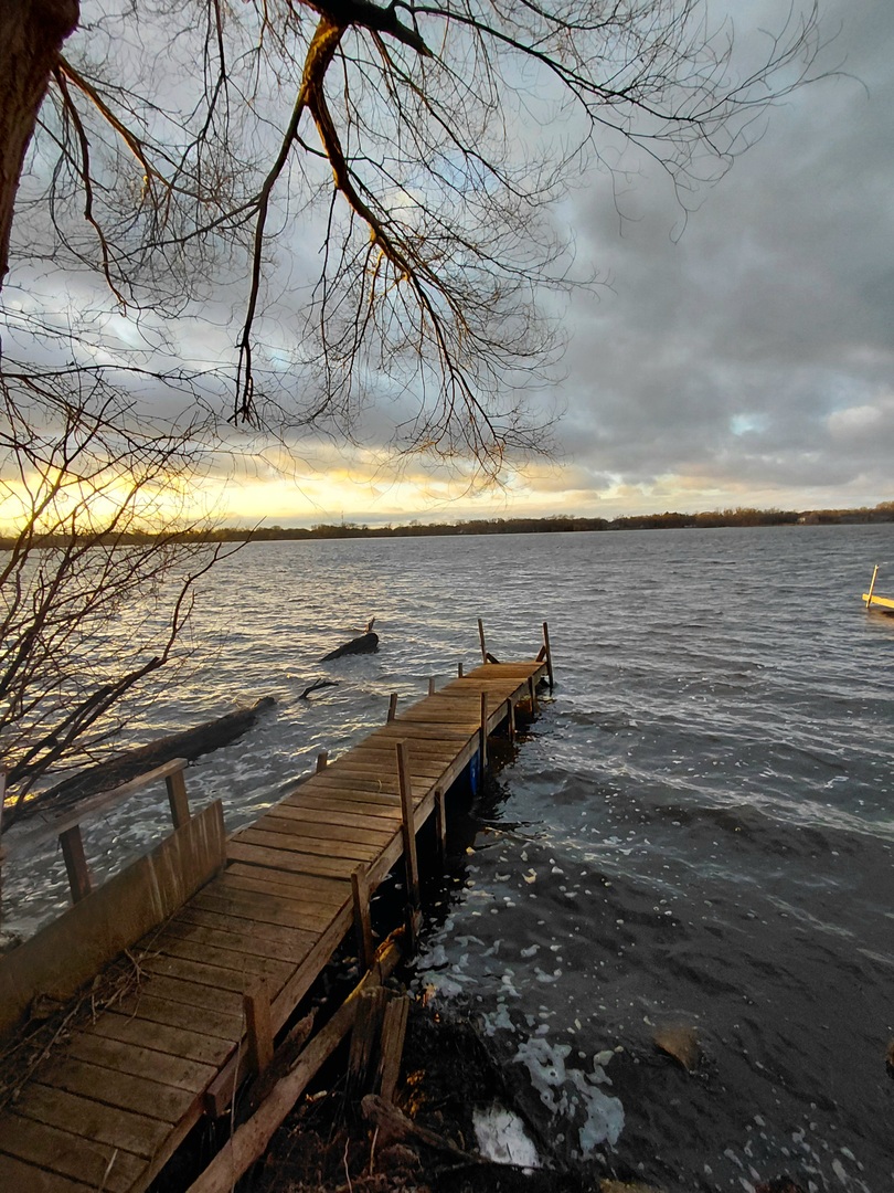 28331 West Main Street Wauconda, IL 60084 - Photo 9 of 10 a view of an ocean from a balcony