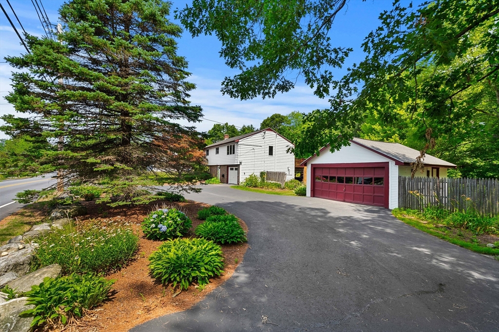 71 Garrison Road Chelmsford, MA 01824 - Photo 2 of 39