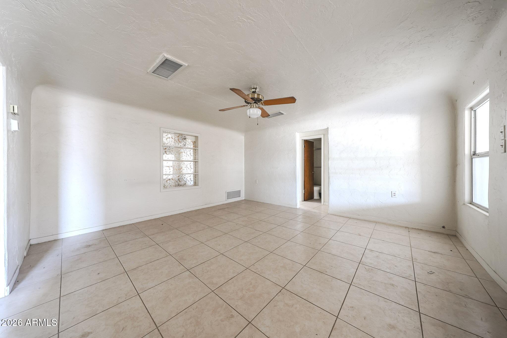 2119 West Elm Street Phoenix, AZ 85015 - Photo 12 of 50 B (8)
