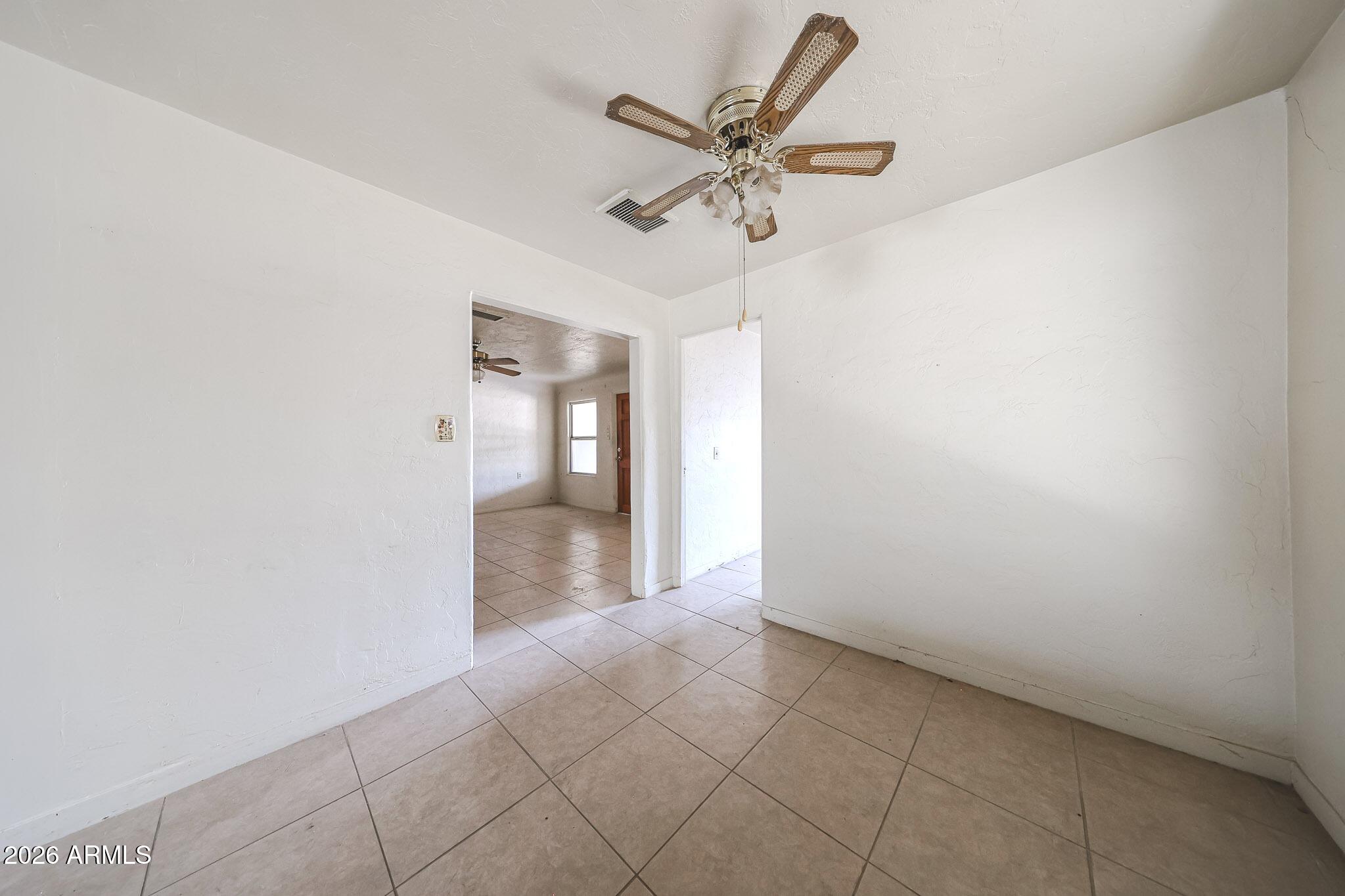 2119 West Elm Street Phoenix, AZ 85015 - Photo 15 of 50 B (11)