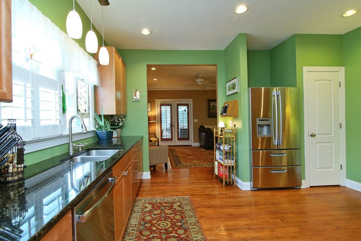 212 Georgetown Road Raleigh, NC 27608 - Photo 10 of 24 Photo 10